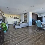 Soulnest Light Bedroom And Shared Bathroom * Qbajjar