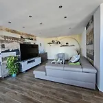 Soulnest Light Bedroom And Shared Bathroom *