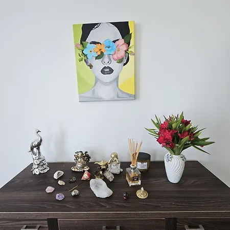 Soulnest Light Bedroom And Shared Bathroom *